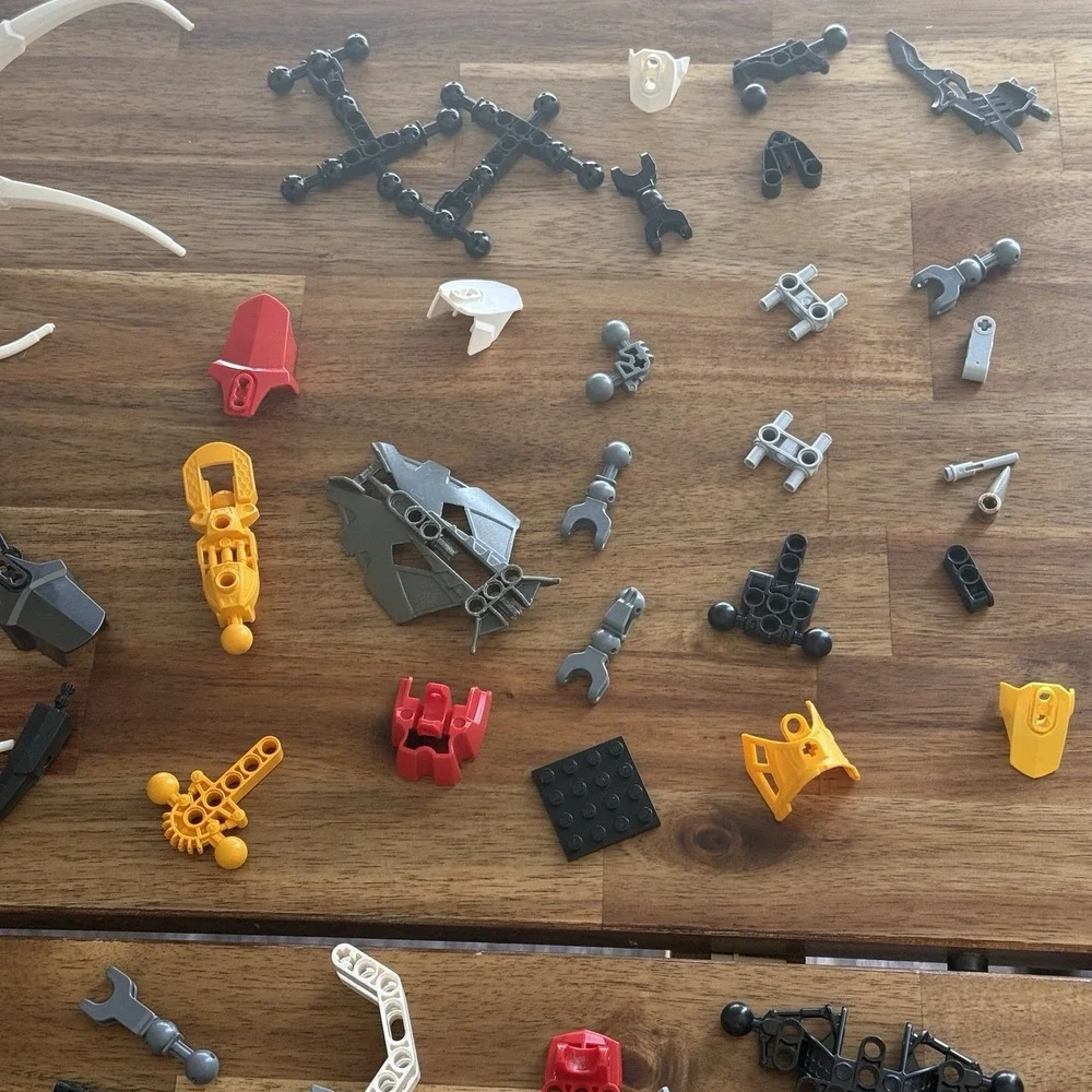 LEGO BIONICLE Hero Factory Bulk Lot of 200+ Parts Pieces 1 LB+ SEE PICTURES!